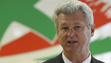 Bývalý minister školstva Szigeti sa vyhne trestu za peňažný podvod: Súd ho oslobodil