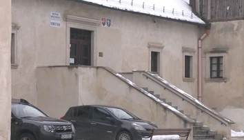 Z obecnej kasy spreneverila viac ako milión. Peniaze si však neužila, posielala ich veštici