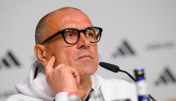 VIDEO: Sú Calzonove dni zrátané? Pri reprezentácii sa skloňuje aj meno Weiss