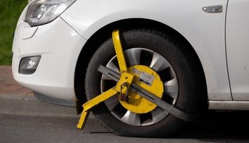 Stačí prekročiť rýchlosť o 50 km/h a prídete o vodičák. U susedov začali platiť tvrdé pravidlá