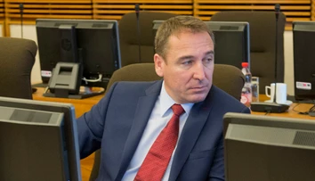 Brecely: Slovensko má stále problémy s eurofondmi, môže to nahrať kotlebovcom