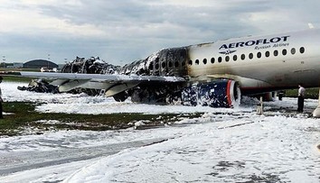 Pri núdzovom pristátí lietadla v Moskve zahynulo 41 ľudí