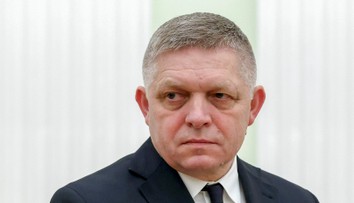 Pellegrini nahneval Fica. Premiér adresoval prezidentovi tvrdé slová