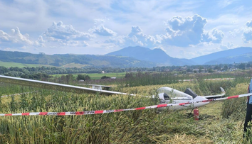 Na Orave padol vetroň. Pilot utrpel poranenie chrbtice