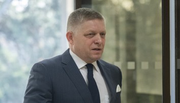 Vo Ficovej bytovke sa malo kradnúť. Ministerstvo vnútra tvrdí, že v ochrane premiéra nezlyhalo