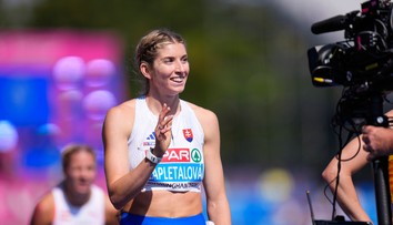 S postupom nemala žiadny problém. Emma Zapletalová nedala súperkám šancu, zabojuje o medailu