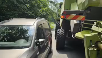 Slovenskí farmári posielajú nahnevaným vodičom tvrdý odkaz: Robíme prácu, vďaka ktorej máte čo jesť