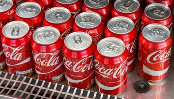 Coca-Cola sťahuje svoje produkty z pultov. Obsahujú nebezpečnú látku