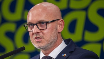 Gröhling chce otriasť vládou. 17. novembra plánuje vyvolať generálny štrajk