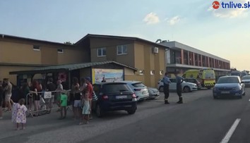 Masívny zásah na kúpalisku na Slovensku. Desiatky ľudí vrátane detí majú zdravotné problémy