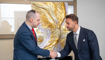 Na policajnom prezídiu sa objavil pamätník venovaný Lučanskému. Dielo má jednu obrovskú chybu