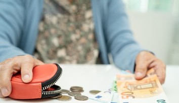 Pozor na dôchodky cez Veľkú noc. Niektorí ich dostanú skôr, iní neskôr