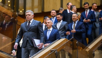VIDEO: Ide o pokus zorganizovať na Slovensku normálny prevrat, tvrdí premiér Fico
