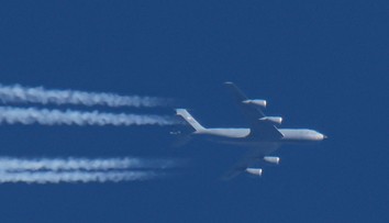 Pri havárii amerického tankovacieho lietadla zahynula celá posádka. Na Turecko letela ďalšia balistická strela z Iránu