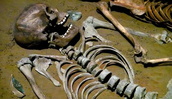 Nenápadné slovenské mesto ukrýva záhadu starú 7-tisíc rokov. Bezhlavé telá zaujali aj prestížny časopis