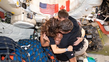 FOTO: Astronauti sa už blížia k Zemi. Sľubujú, že to najlepšie ešte len zverejnia