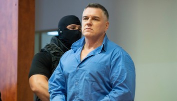 Černák sa ospravedlnil Volzovej, že prijal objednávku na jej likvidáciu