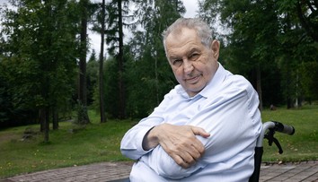 Exprezidenta Zemana opäť hospitalizovali, k jeho zdravotnému stavu sa vyjadrí rodina