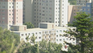 Závratný rast: Na meter štvorcový bytu pri Bratislave treba robiť 51 dní, pri Nitre len 30 (TABUĽKA)