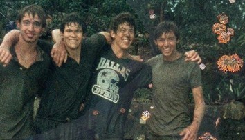 Slávny herec na fotke spred viac než 30 rokov. Dnes už chudé nohy nemá