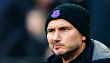 Po roku končí. Everton odvolal trénera Franka Lamparda