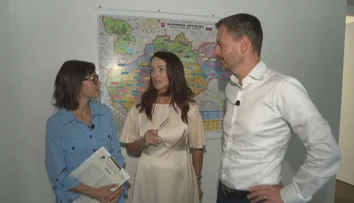 Z volieb odstúpiť neplánujú a veria, že sa do parlamentu dostanú. S číslom 22 kandidujú Demokrati