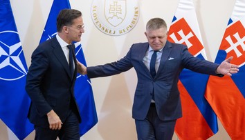 Fico požiadal Rutteho o posilnenie protivzdušnej obrany SR