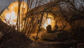 Rusi pokračujú v tlaku v oblasti Avdijivky. Ukrajinci hlásia, že odrazili 14 útokov na dedinu Lastočkyne