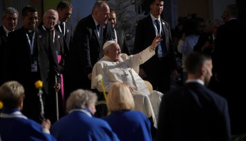 Pápež František na Korzike vyzval na zdravý sekularizmus