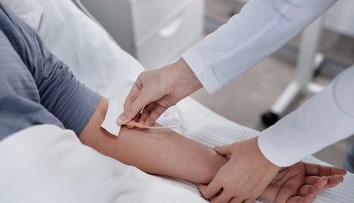 Žena trpela tromi smrteľnými chorobami. Prelomová liečba ju vrátila do života