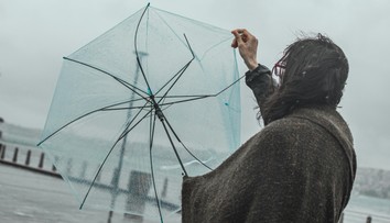 Podvečer to naplno udrie: Vieme, kde budú najsilnejšie búrky. Hrozia prívalové dažde, silný vietor aj krúpy