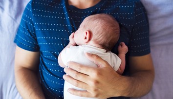 Trojtýždňová otcovská dovolenka by sa mala stať realitou v budúcom roku