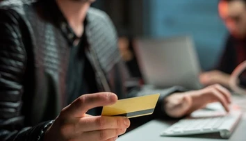 Ďalšia vlna hackerských útokov: Cez SMS idú po vašich peniazoch