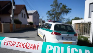 Zo Staškova prišli najhoršie správy. Jedna učiteľka po útoku nožom zomrela, dieťa je v kritickom stave