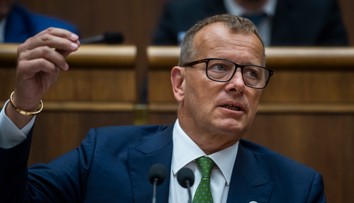 Kollár odmietol spojenie s vlastníkom budovy, do ktorej sa sťahuje Slovenská správa ciest