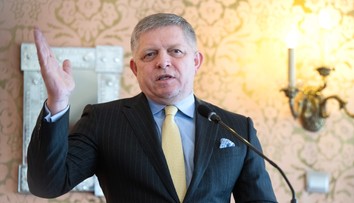 Premiér považuje za správne, aby ľudia v zahraničí volili vo volebnej miestnosti