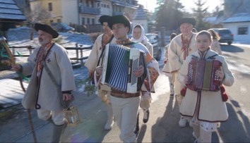 Spievajú, vinšujú a šíria dobrú náladu. Koledníci spríjemňujú sviatky v rôznych kútoch Slovenska