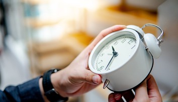 Cez víkend sa vyspíme dlhšie. Opäť sa bude posúvať čas