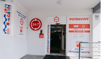 Známa sieť potravín zdvojnásobí počet nonstop predajní. Záujem je niektoré dni taký, že sa tvoria rady