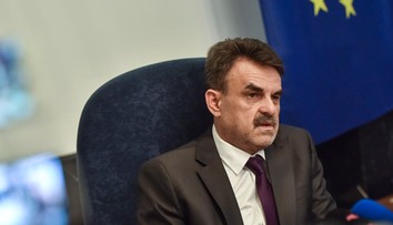 Bývalý generálny prokurátor Jaromír Čižnár mal dopravnú nehodu