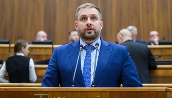 Poslanci schválili legislatívne úpravy v rámci dohody vlády s lekárskymi odborármi