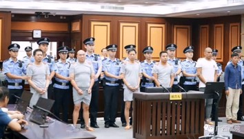 Pred súd sa postavilo päť nájomných vrahov: Objednávku si prehadzovali ako horúci zemiak