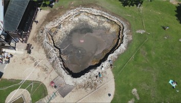 Obľúbené travertínové jazierko vo Vyšných Ružbachoch vypustili. Záujemcovia o kúpeľ si musia počkať, kým ho vyčistia