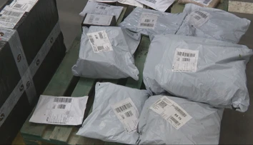 Z čínskych e-shopov po zavedení cla objednávame menej. O pár týždňov pribudne ďalší poplatok