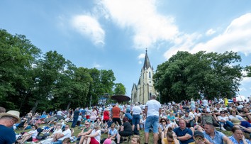OBRAZOM: Pred spovednicou sa celú noc tvoril rad. Levočská púť vyvrcholila svätou omšou na Mariánskej hore