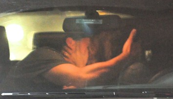 Je to definitívne. Hollywoodsky pár snov je oficiálne rozvedený