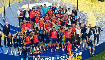 Šampionát zamiešal poradím v rebríčku FIFA, Španieli novým lídrom. Slovensko si mierne polepšilo