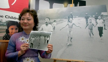 Z pekla do Hollywoodu. Legendárny fotograf mieri do dôchodku
