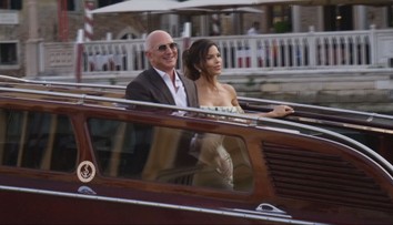 Miliardár Jeff Bezos a jeho snúbenica si povedia svoje áno. Luxusná hostina má byť v jednej zo sál bývalej lodenice