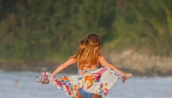 Tu sa končí všetka sranda: Herečka ukázala perfektnú postavu v 70-ke